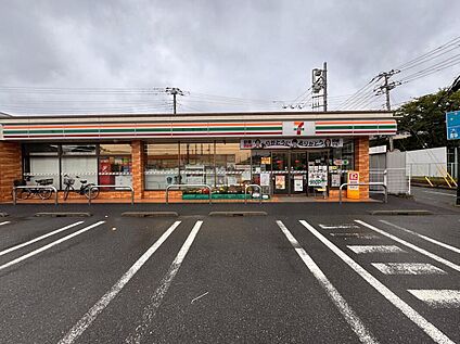 セブンイレブン津田沼高校前店 300m(徒歩4分)