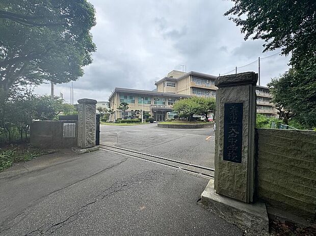 天戸中学校（約1,400m）