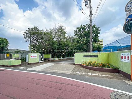 船橋市立大穴北小学校 500m(徒歩7分)