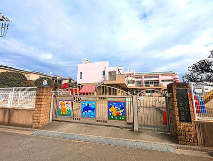 新倉幼稚園 約1700～1750m(徒歩22分)