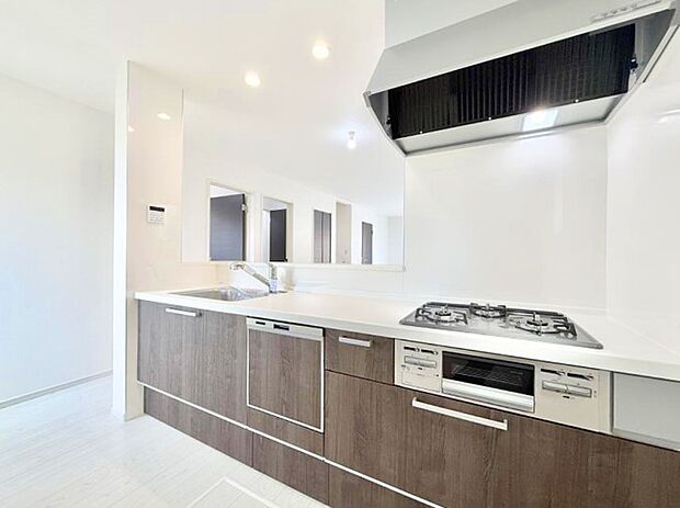 ■家族の絆を深める、温もりのあるキッチン