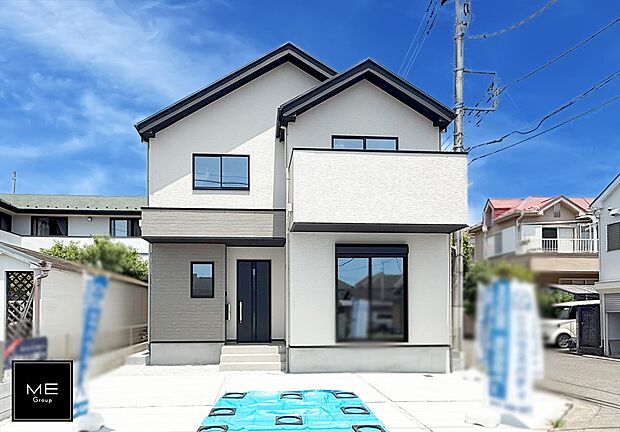 ■角地の明るい住まい 2台駐車できて来客時も安心（車種による）