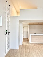 3面採光17帖のLDK　上部吹抜けで開放感あふれる空間■川崎市川崎区大島上町１期■ その他