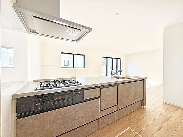 ■家族の絆を深める、温もりのあるキッチン