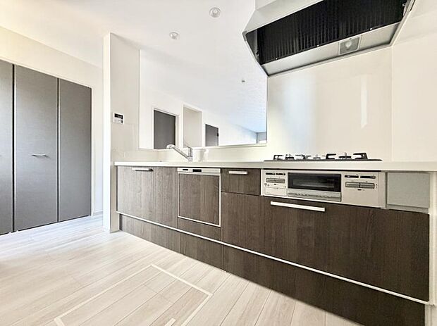 ■シンプルで美しく心地よい時間を生むキッチン空間