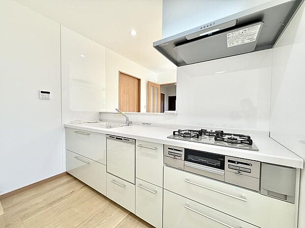 ■家族の絆を深める、温もりのあるキッチン