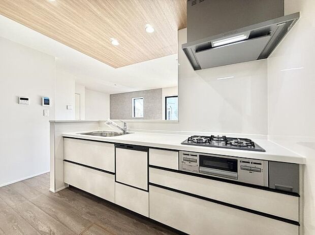 ■美味しい時間が生まれる、笑顔あふれるキッチン