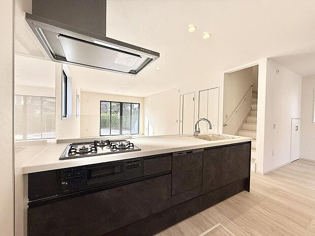 ■家族の絆を深める、温もりのあるキッチン