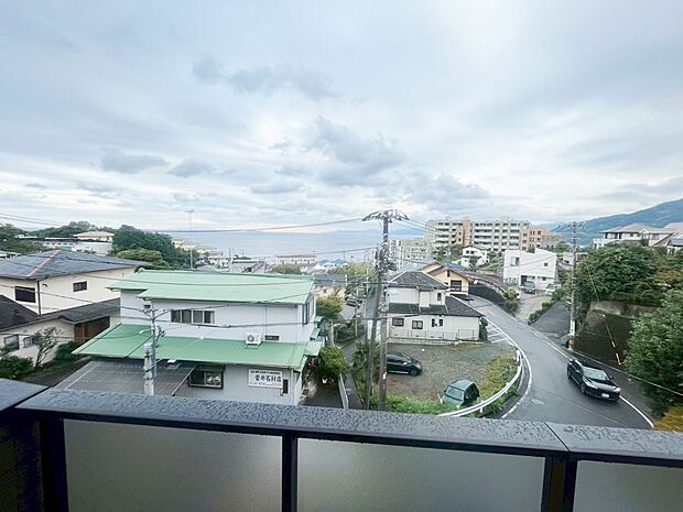 ■暮らしを彩る充実した設備仕様が備わった住まい