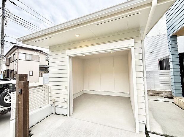 ■趣味が楽しめるバイクガレージ付き！