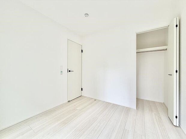 【寝室】■快適な環境で、日常の疲れを癒せる空間