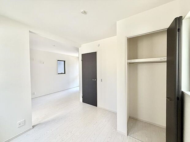 【寝室】■快適な環境で、日常の疲れを癒せる空間