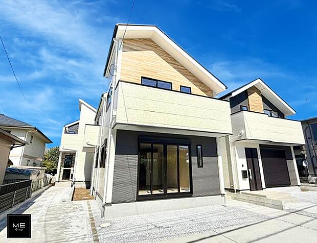 【現地外観写真】■家族みんなが笑顔で過ごせる、安心感のある住まい