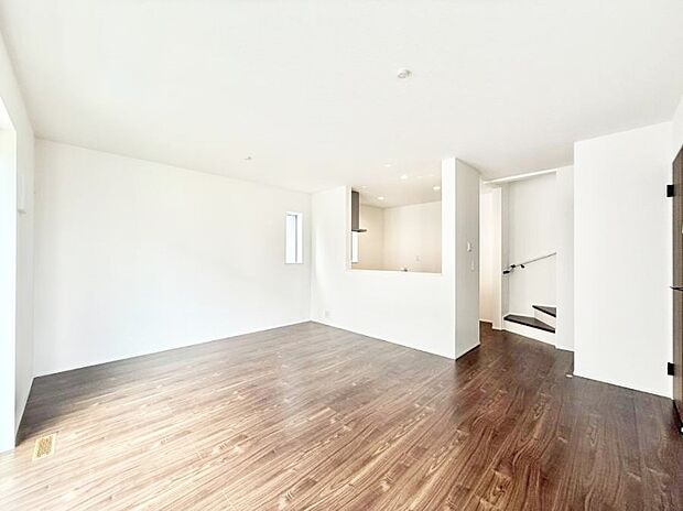 【リビングダイニング】■シンプルだけど贅沢、大切な人と過ごす心がほどける空間