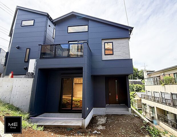 【現地外観写真】■家族みんなが笑顔で過ごせる、安心感のある住まい