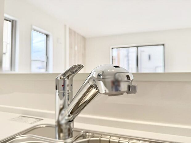 【浄水器】■清潔でおいしい水を手軽に供給してくれます