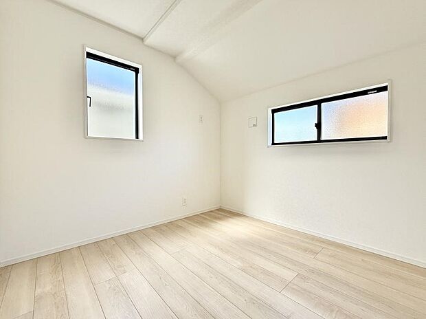 【寝室】■快適な環境で、日常の疲れを癒せる空間