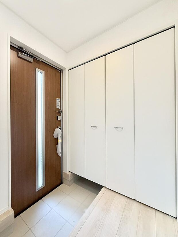 【玄関】■玄関はお家の顔!おしゃれな玄関でお客様をお迎え!