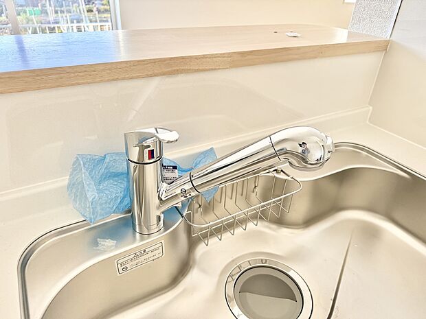 【浄水器】■清潔でおいしい水を手軽に供給してくれます