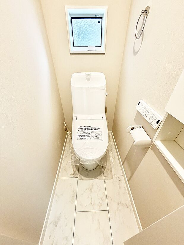 【トイレ】■毎日使う場所だからこそ、清潔感溢れる空間