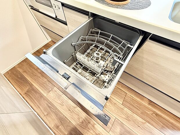 【食洗機】■手間なく洗浄！食器をピカピカに仕上げてくれます