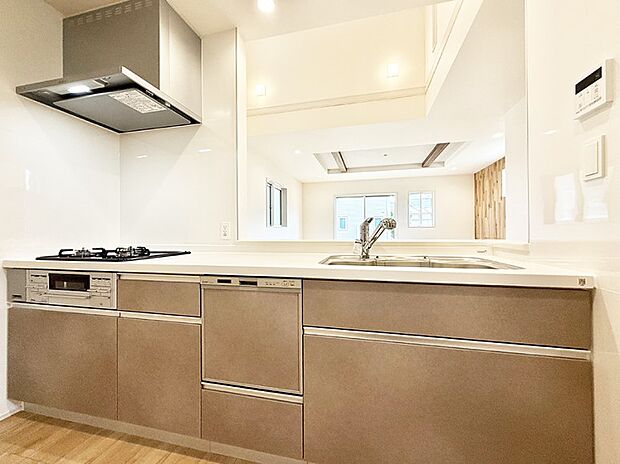 【ダイニングキッチン】■キレイに片付く、使いやすいキッチン