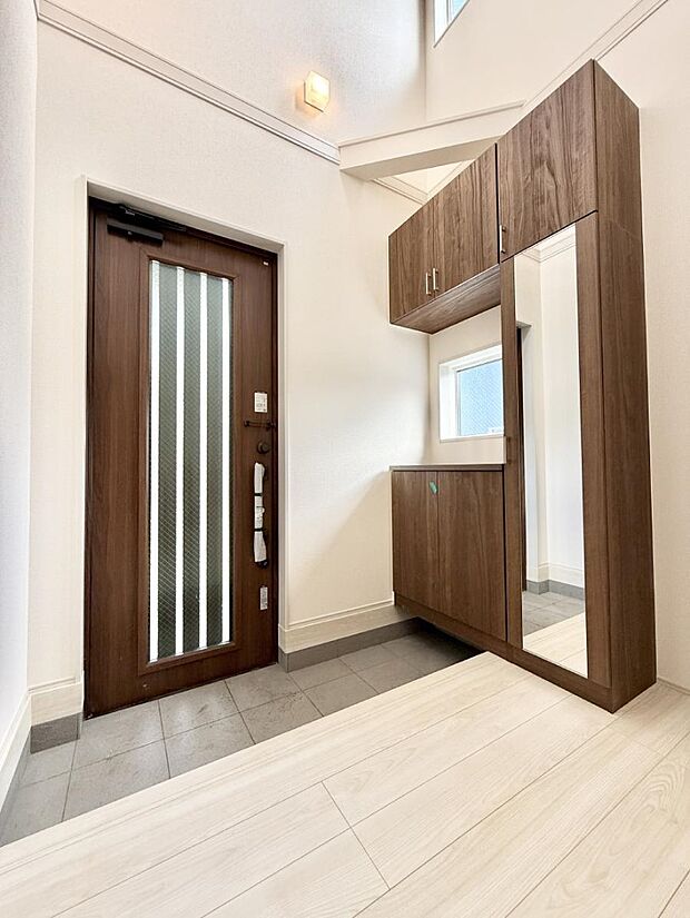 【玄関】■玄関はお家の顔!おしゃれな玄関でお客様をお迎え!