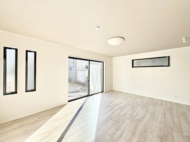 【リビング】■自然と会話が生まれる、心地よいひととき