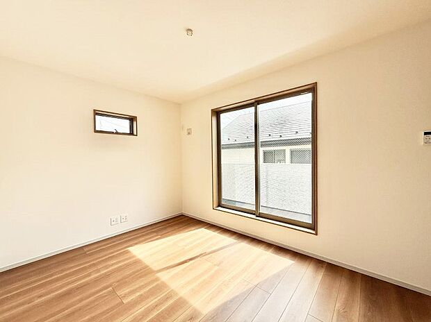 【リビング】■くつろぎと笑顔が集まる、心温まるリビング