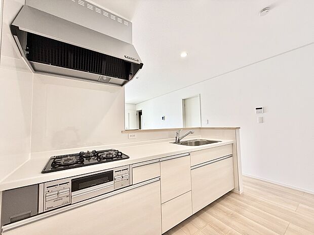 【キッチン】■シンプルで機能的、毎日使いやすいキッチン