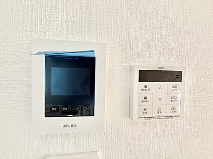 TVモニター付インターフォン・追い炊き機能付浴室