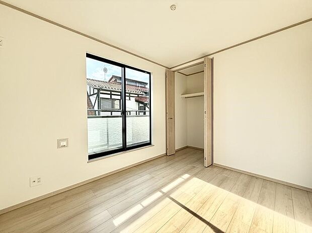 【子供部屋】■仕事や勉強のスペースに使うことで、集中しやすく静かな環境が整います