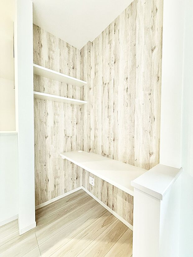 【その他内観】■テレワークなどに利用できるスタディカウンタースペース