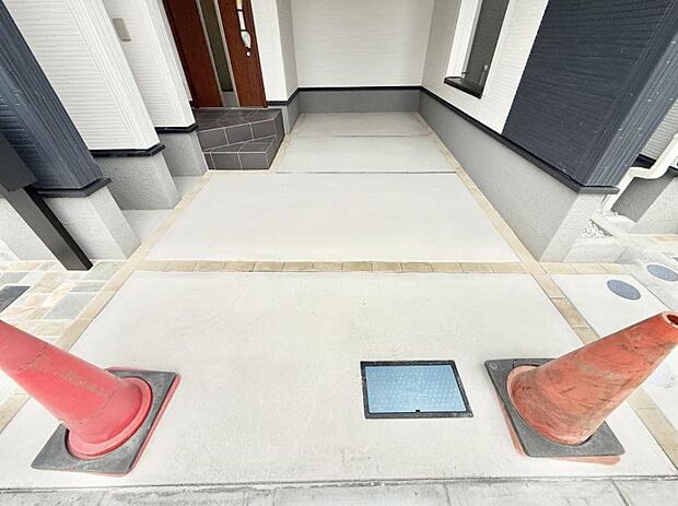 【駐車場】■自宅にある駐車スペースなので安心ですね