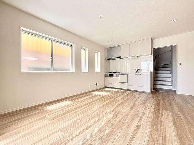 【リビングダイニング】■お気に入りの場所で、のんびりとした時間を