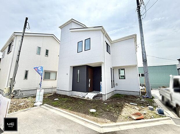 【現地外観写真】6号棟 ■暮らしを彩る充実した設備仕様が備わった住まい