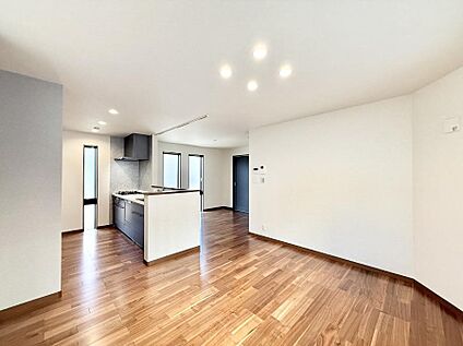 リビングダイニング