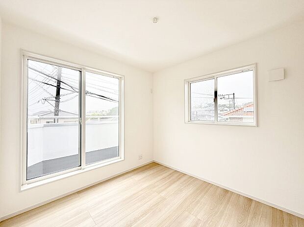 【リビング以外の居室】1号棟  ■落ち着いた雰囲気のお部屋で心が安らぐ空間