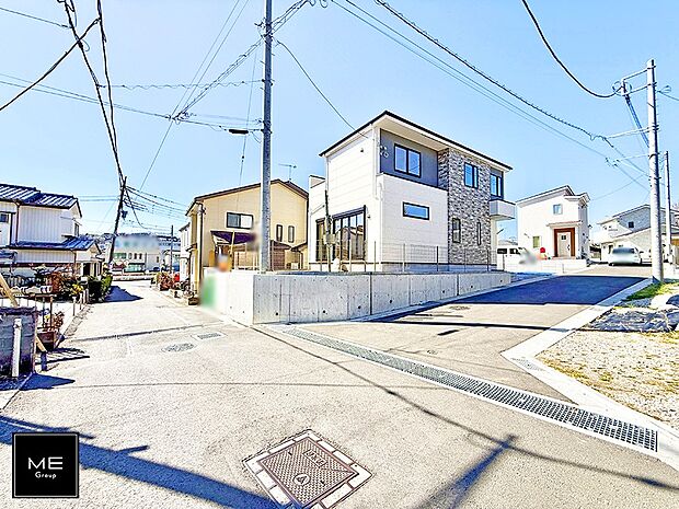 【前面道路含む現地写真】■この道を歩けば、毎日が少し特別になる