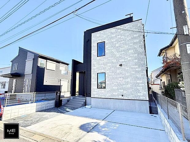 【現地外観写真】■家族みんなが笑顔で過ごせる、安心感のある住まい