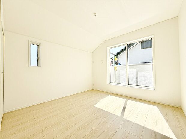 【洋室】■心地よい雰囲気が漂う落ち着いた空間