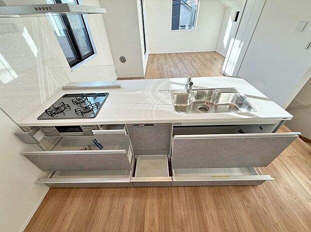 【キッチン】■アイデア広がる、クリエイティブな料理空間