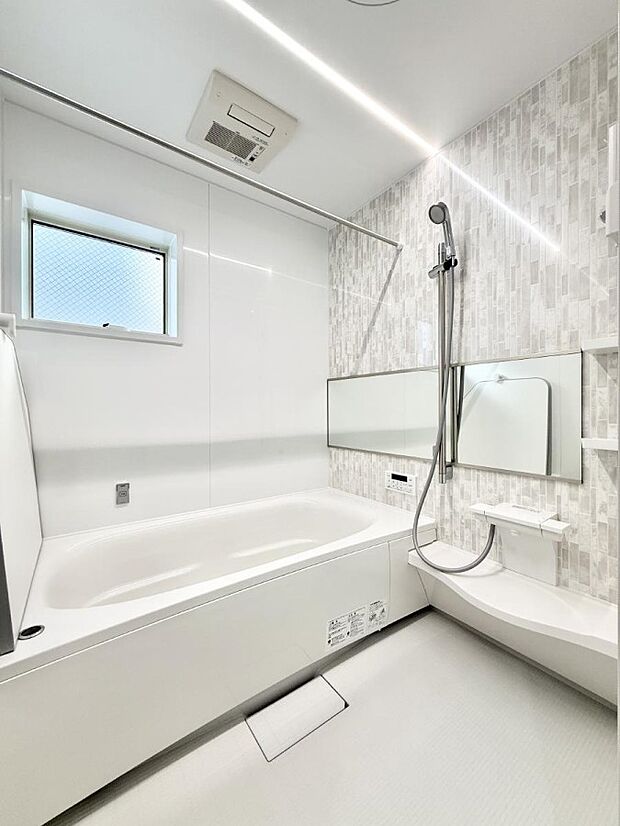 【浴室】■家族みんなが気持ちよく使える設計です