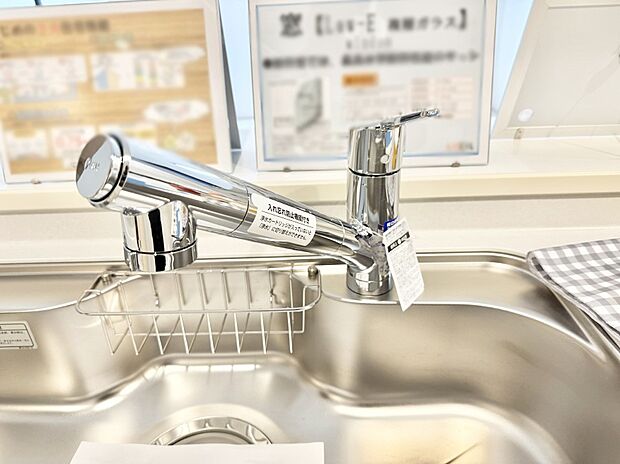 【浄水器】■清潔でおいしい水を手軽に供給してくれます