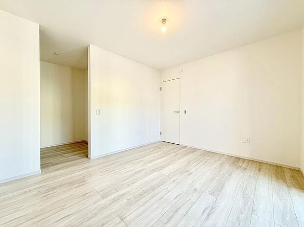 【寝室】■快適な環境で、日常の疲れを癒せる空間