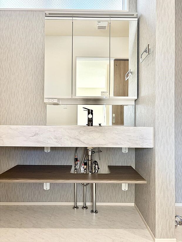 【洗面台・洗面所】■清潔感があり、気持ちよく使えます