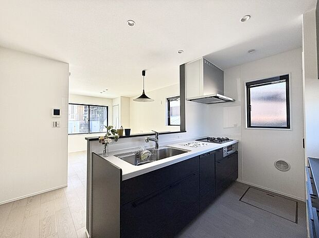 【ダイニングキッチン】■作る楽しみと食べる幸せを届けるキッチン