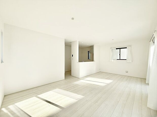 【リビングダイニング】■シンプルだけど贅沢、大切な人と過ごす心がほどける空間