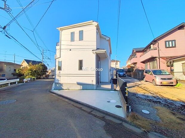 【現地外観写真】■家族みんなが笑顔で過ごせる、安心感のある住まい