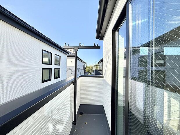 【バルコニー】■ 空を眺めながら、ほっと一息つける特別な空間